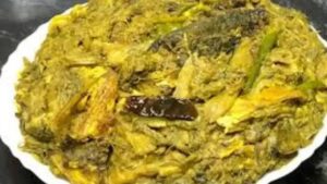 Recipe delicious kochu shak using just a few ingredients